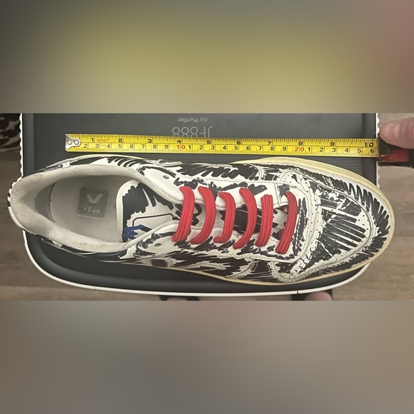 Marni X Veja V10 Dark Violet Orchid Black Scribble Logo Sneakers..Size 40 🤩 - Picture 7 of 8